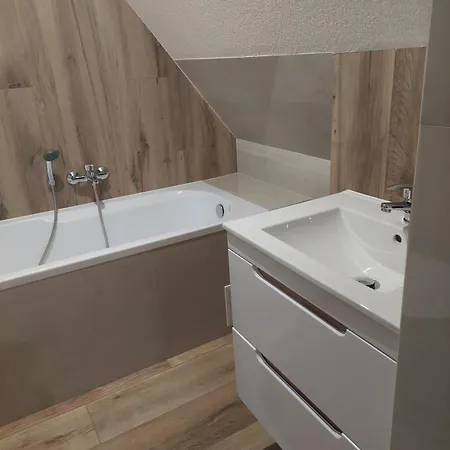 Pod Skosem Lägenhet *
